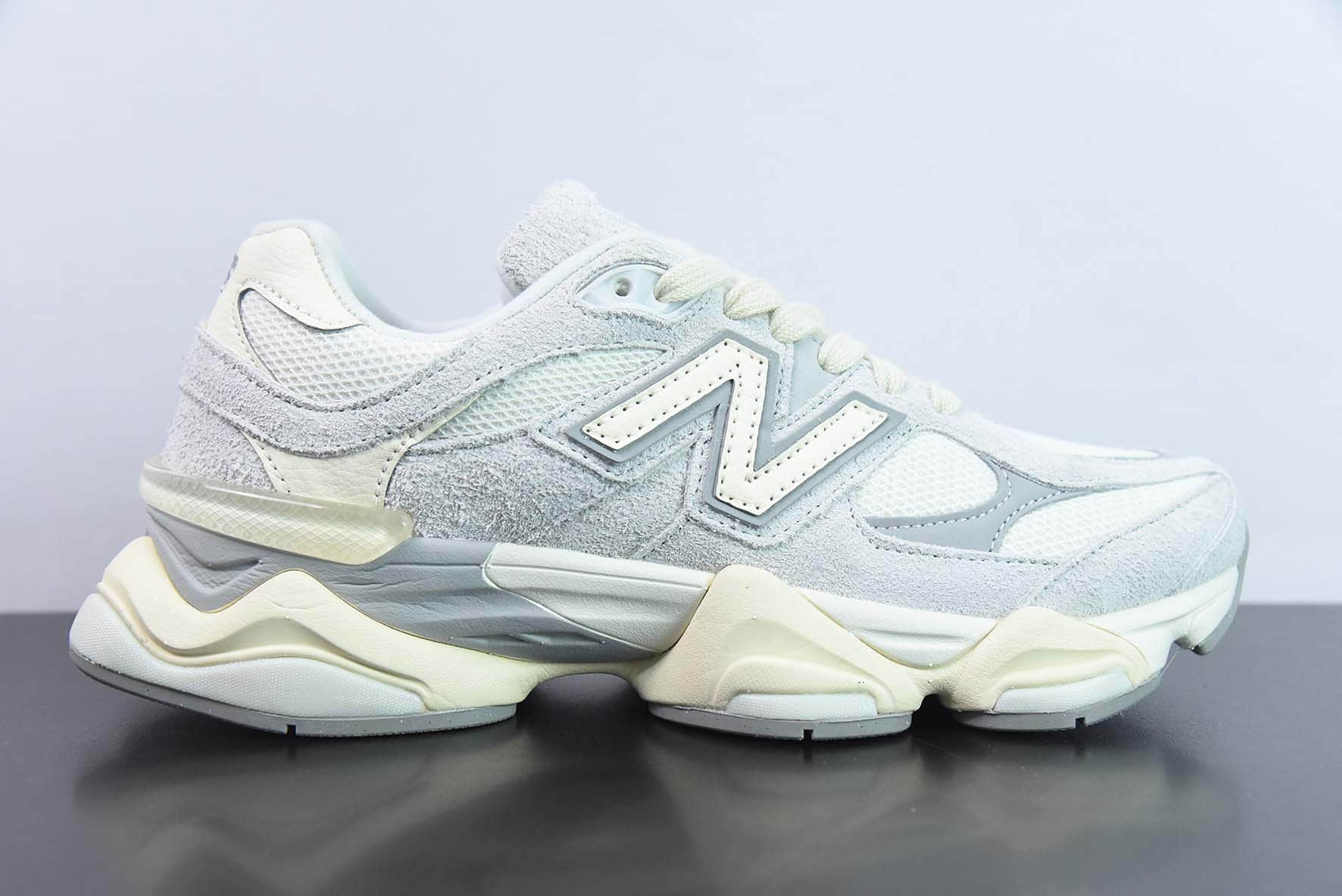 新百伦New BalanceJoe Freshgoods x New Balance NB9060 联名款白灰复古休闲运动慢跑鞋纯原版本 货号：U9060HSA 