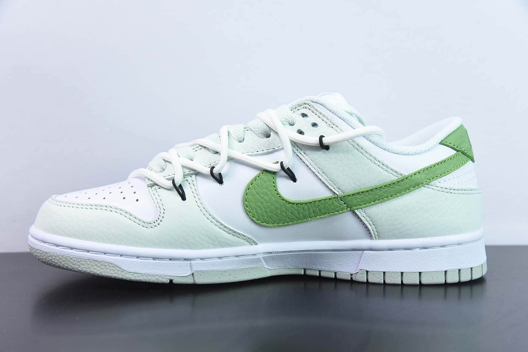 耐克Nike Dunk Low 白浅绿防滑复古低帮运动板鞋纯原版本 货号：DN1431-102