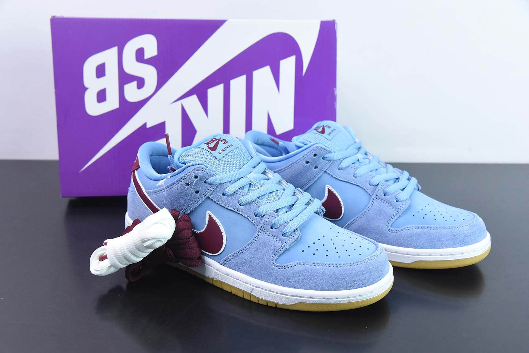 耐克Nike SB Dunk Low PRM Phillies 泡泡糖SB低帮休闲板鞋纯原版本 货号：DQ4040-400