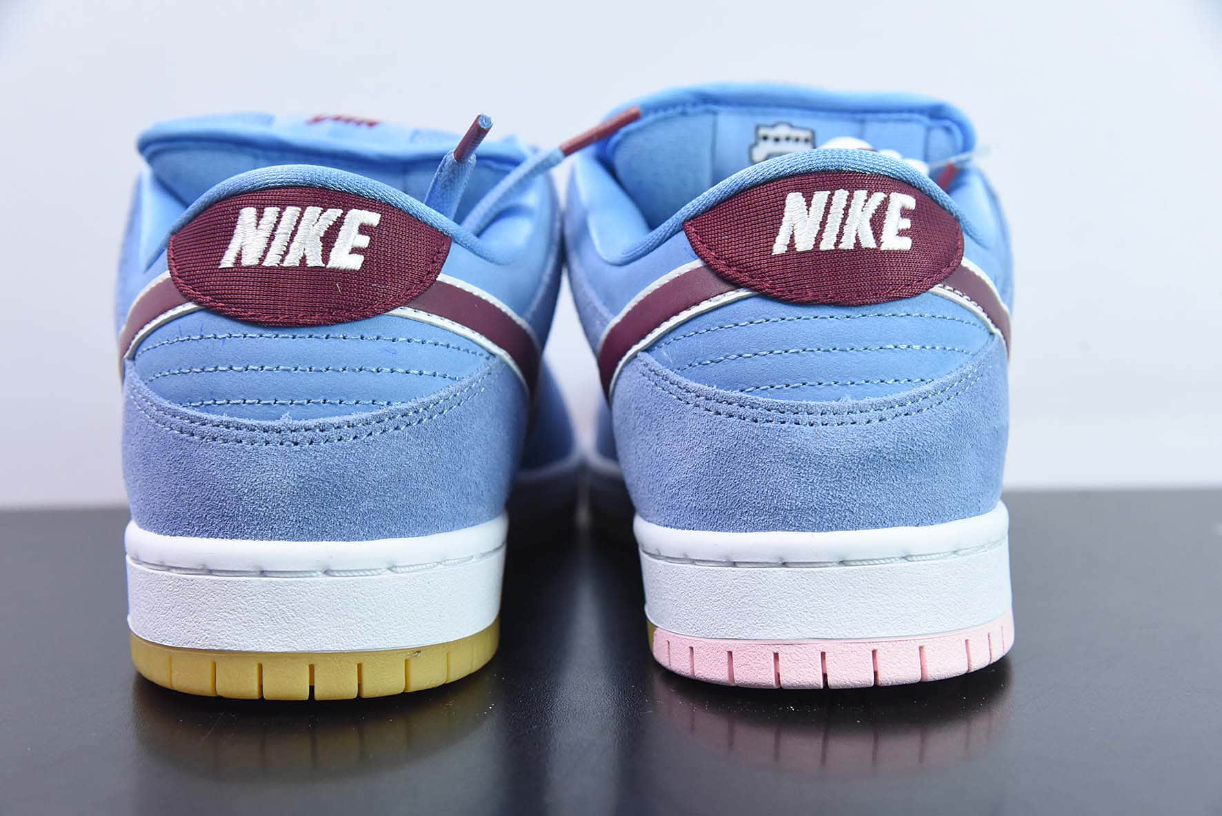 耐克Nike SB Dunk Low PRM Phillies 泡泡糖SB低帮休闲板鞋纯原版本 货号：DQ4040-400