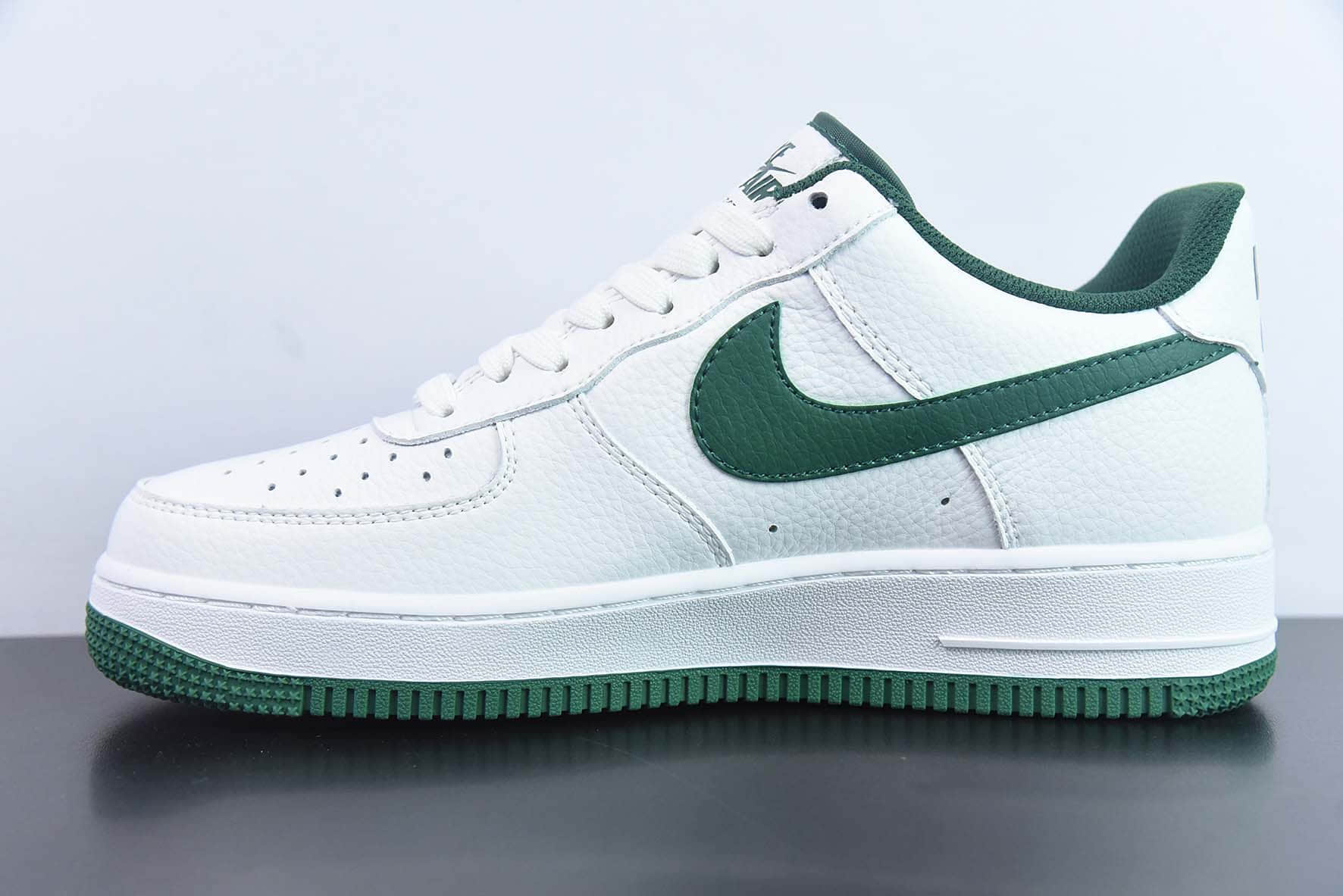 耐克Nike Air Force 1 '07 Low 40周年白绿双勾空军一号低帮休闲板鞋纯原版本 货号：MN5263-126