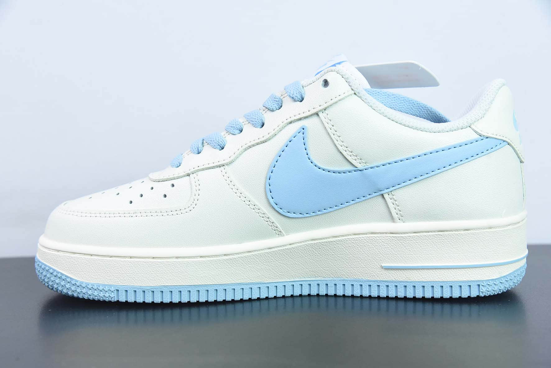 耐克Nike Air Force 1 Low '07 冰蓝大勾低帮空军一号休闲板鞋纯原版本 货号：SP0758-031 