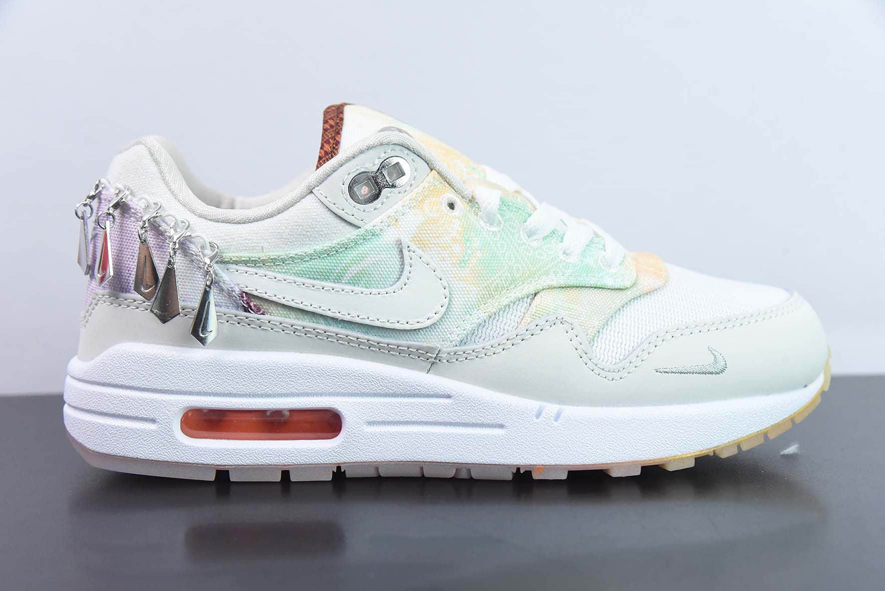 耐克NIKE Air Max 1 '87 白扎染女子跑步休闲运动鞋纯原版本 货号：FJ7734-101