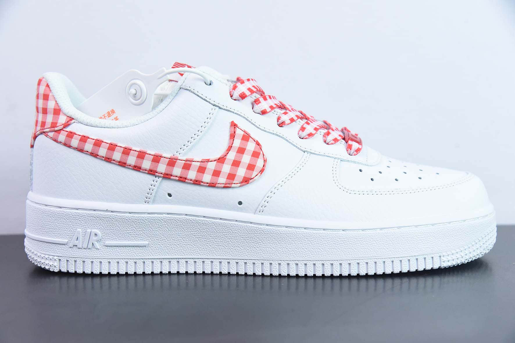 耐克Nike Air Force 1'07 Low 白红格子布空军一号低帮休闲板鞋纯原版本 货号：DZ2784-101　