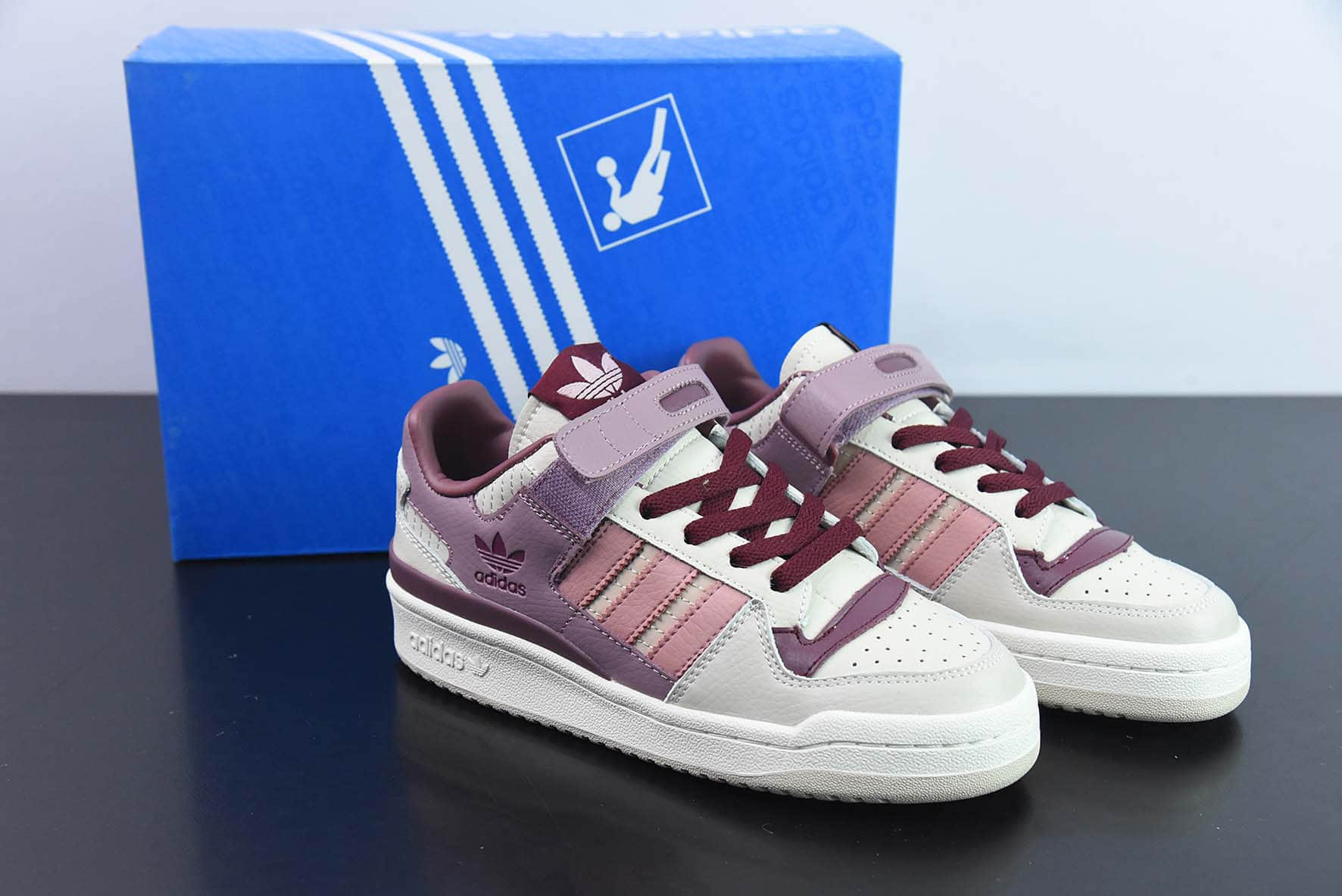 阿迪达斯Adidas Originals Forum 84 Low脏粉米白低帮百搭潮流休闲运动板鞋纯原版本 货号：HQ6941