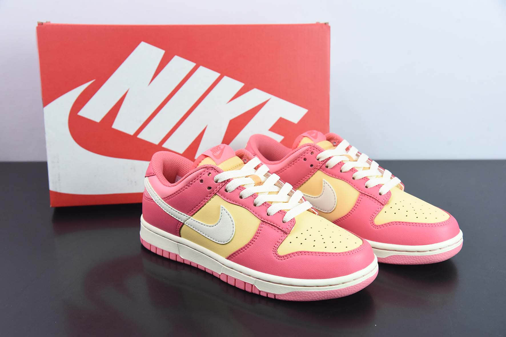 耐克Nike SB Dunk Low 草莓奶昔黄粉SB低帮休闲滑板鞋纯原版本 货号：DH9765-200 
