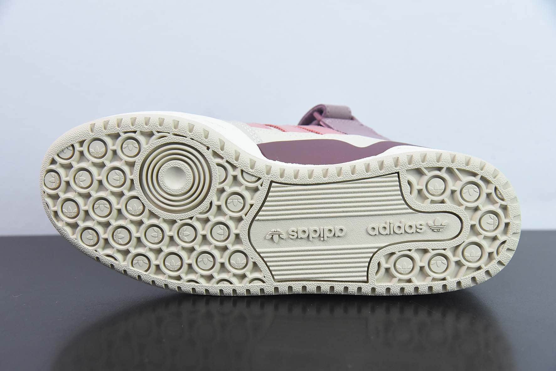 阿迪达斯Adidas Originals Forum 84 Low脏粉米白低帮百搭潮流休闲运动板鞋纯原版本 货号：HQ6941