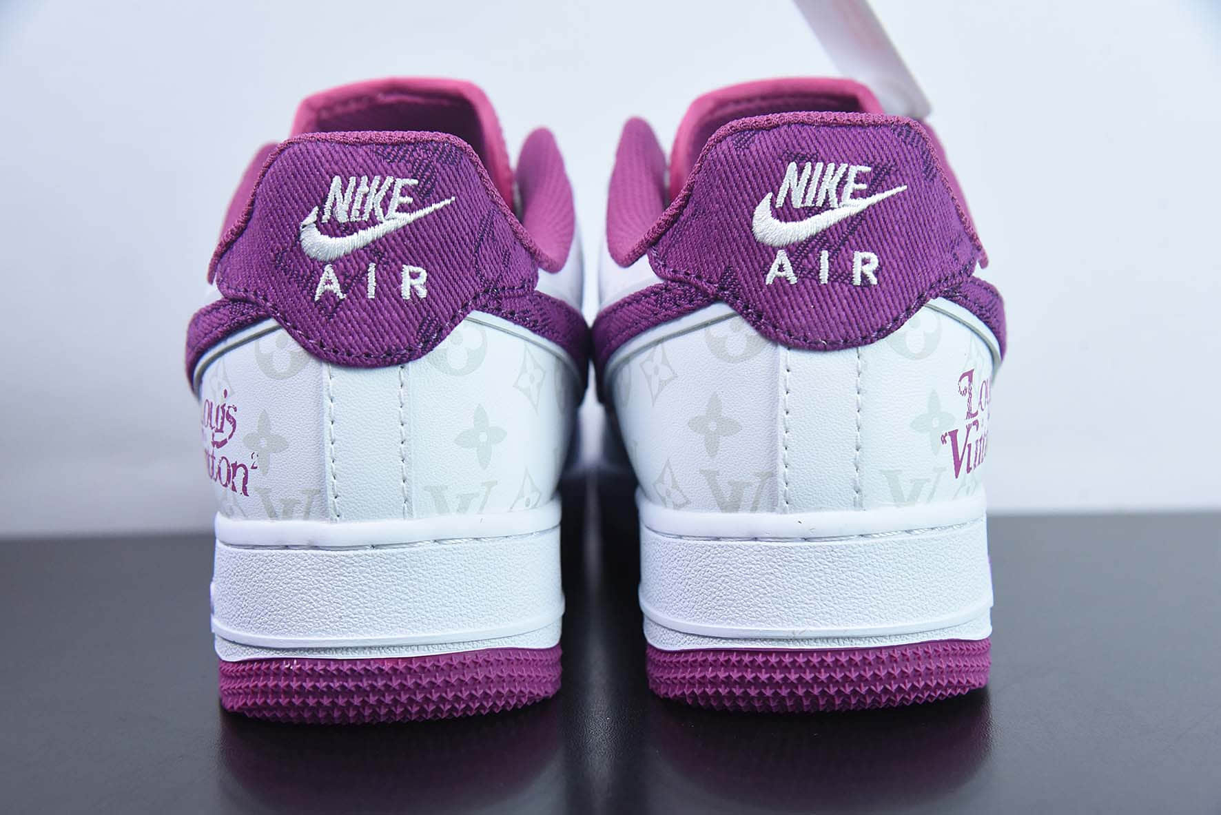 耐克Nike Louis Vuitton x Nike Air Force 1 07 LV联名皮革白紫牛仔LV老花空军一号低帮休闲板鞋纯原版本 货号：CV0670-500