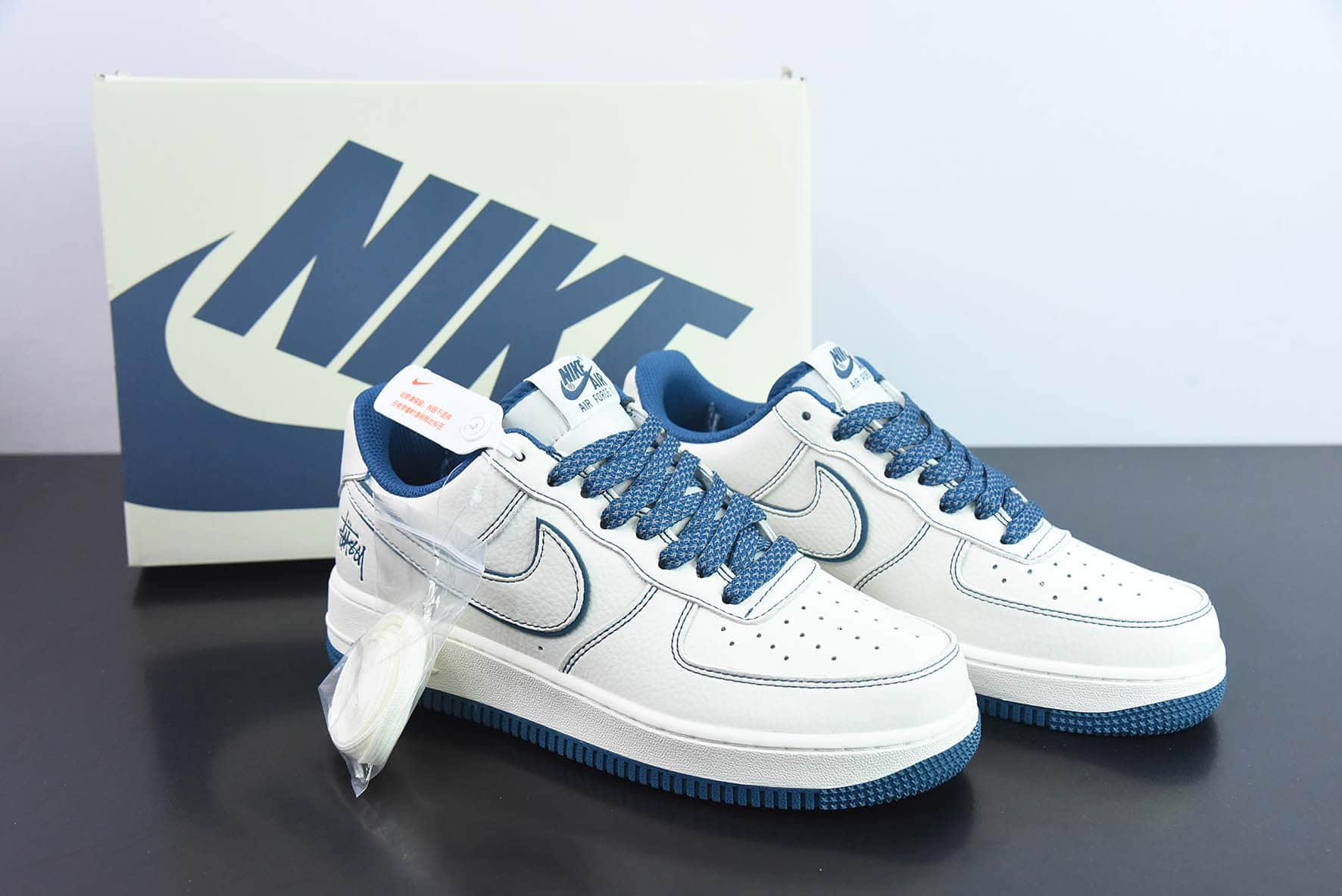 耐克Nike Air Force 1 Low 斯图西联名炫蓝3M反光空军一号低帮休闲板鞋纯原版本 货号：UN1635-333