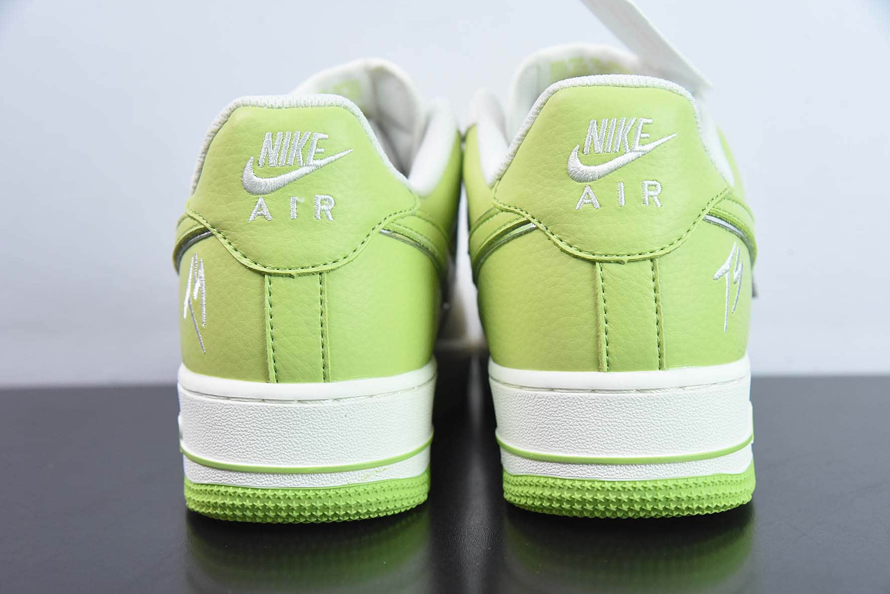 耐克Nike Air Force 1 白绿空军一号低帮休闲运动板鞋纯原版本 货号：IO5636-222