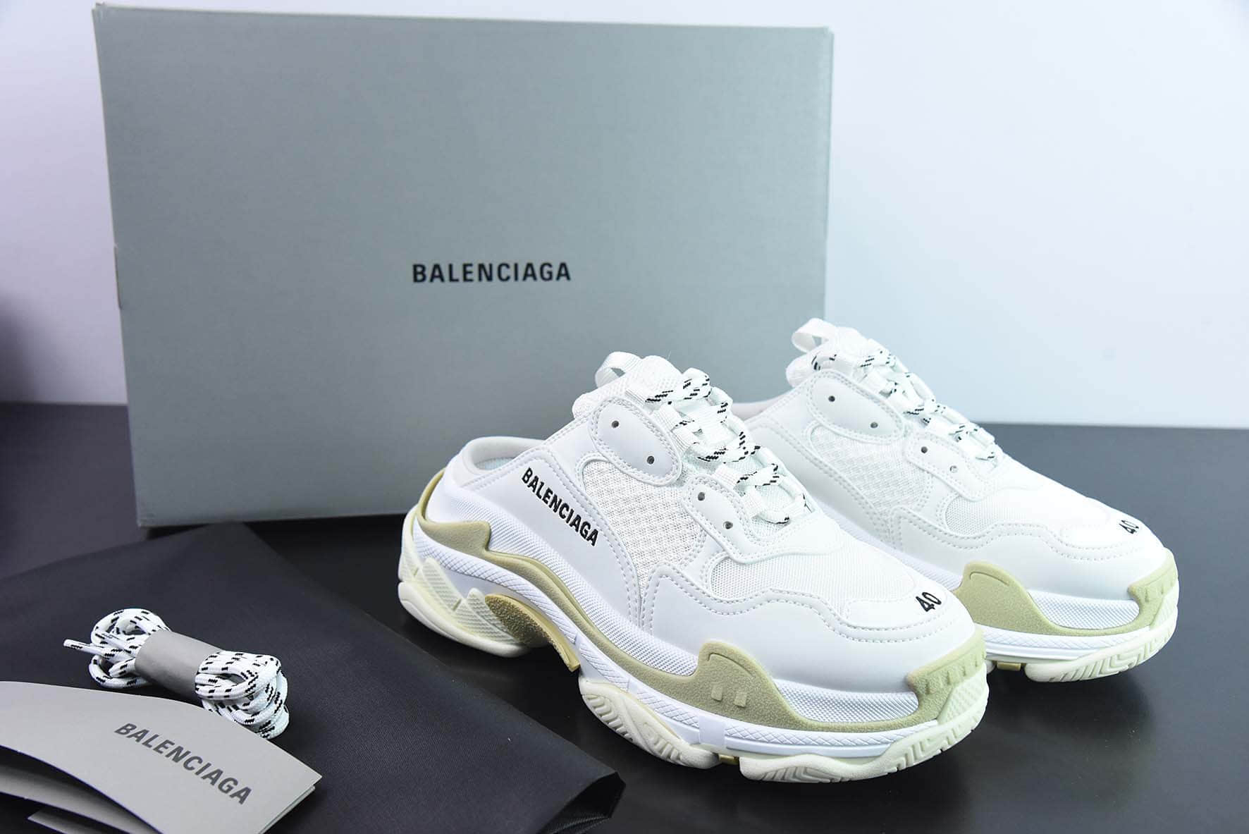 巴黎世家Balenciaga Triple S 巴黎世家米白一脚蹬半拖复古做旧老爹鞋纯原版本 货号：755687 W3SM2 9097