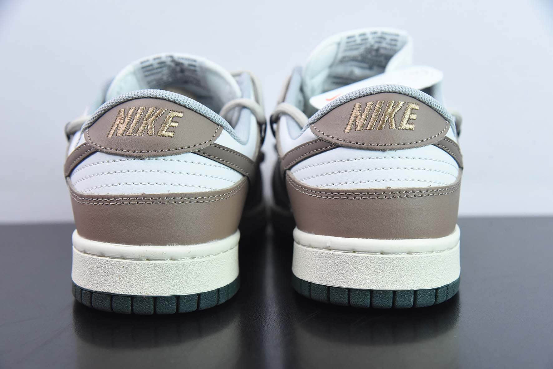 耐克Nike SB Dunk Low 白棕定制绑带扣篮系列复古低帮休闲运动滑板板鞋纯原版本 货号：CW1590-021