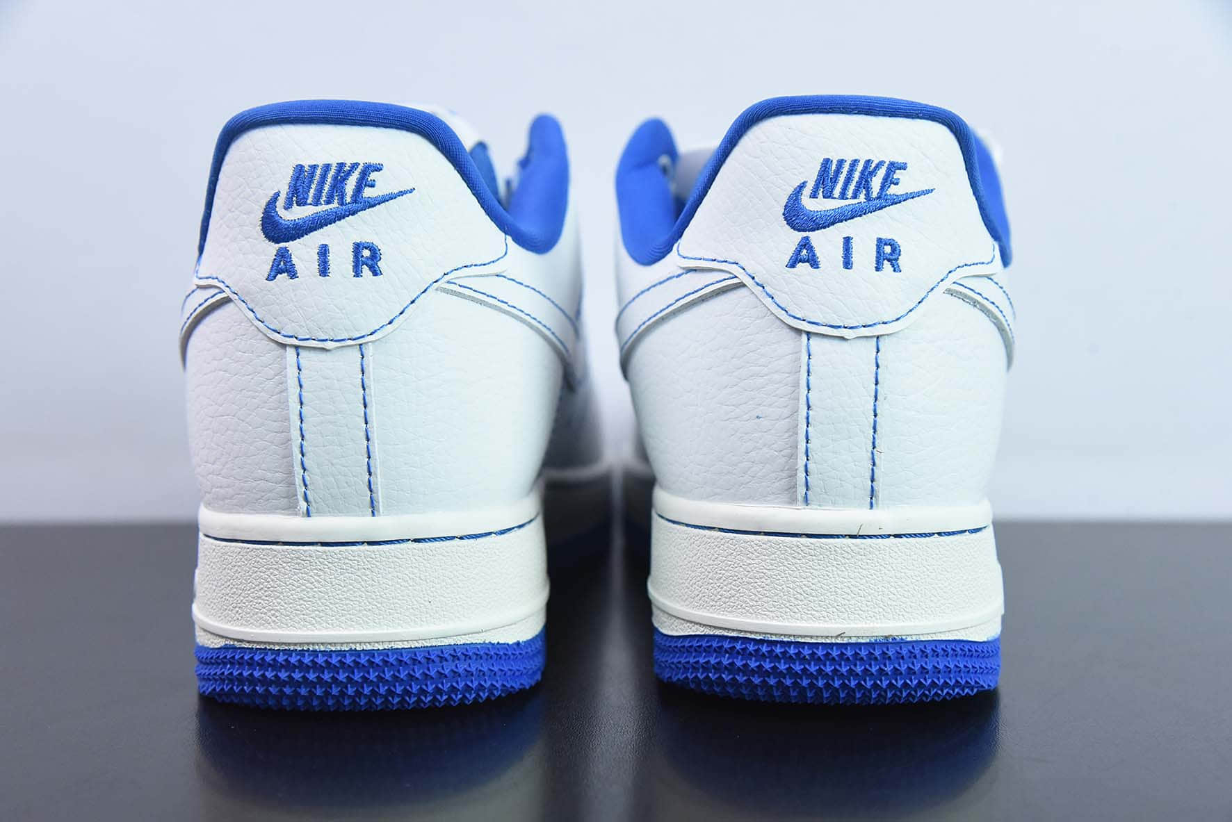 耐克Nike Air Force 1 '07 Low白蓝缝线空军一号低帮休闲板鞋纯原版本 货号：CV1724-108 