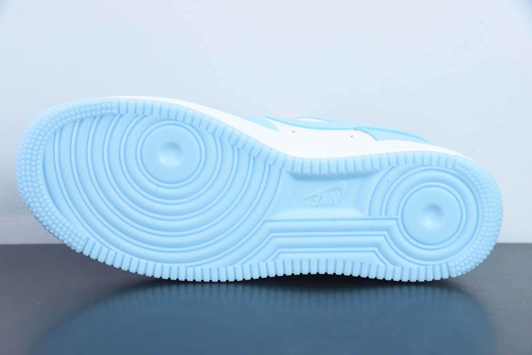 耐克Nike Air Force 1 Low 北卡蓝空军一号低帮运动休闲板鞋纯原版本 货号：HP3656-533 