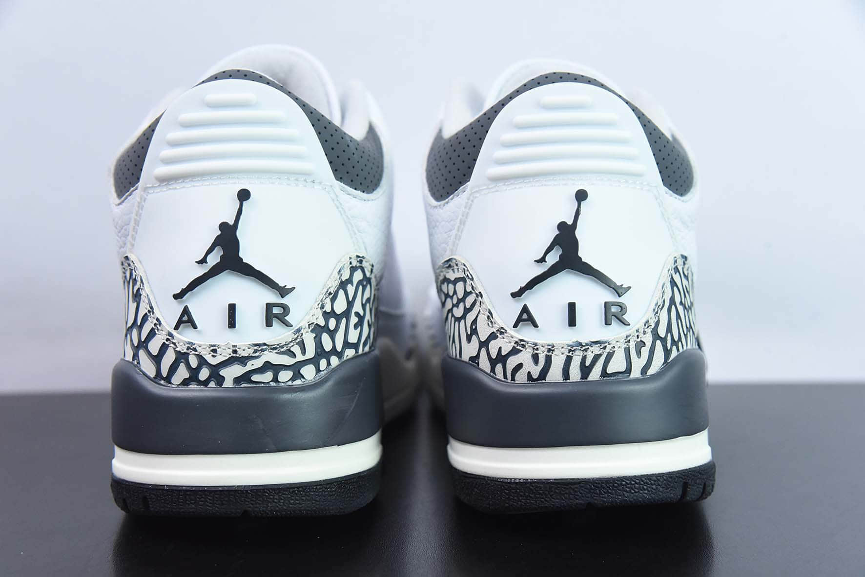 乔丹Air Jordan 3 Retro Hide and Sneak AJ3白灰大象复古文化篮球鞋纯原版本 货号：DX6665-100 