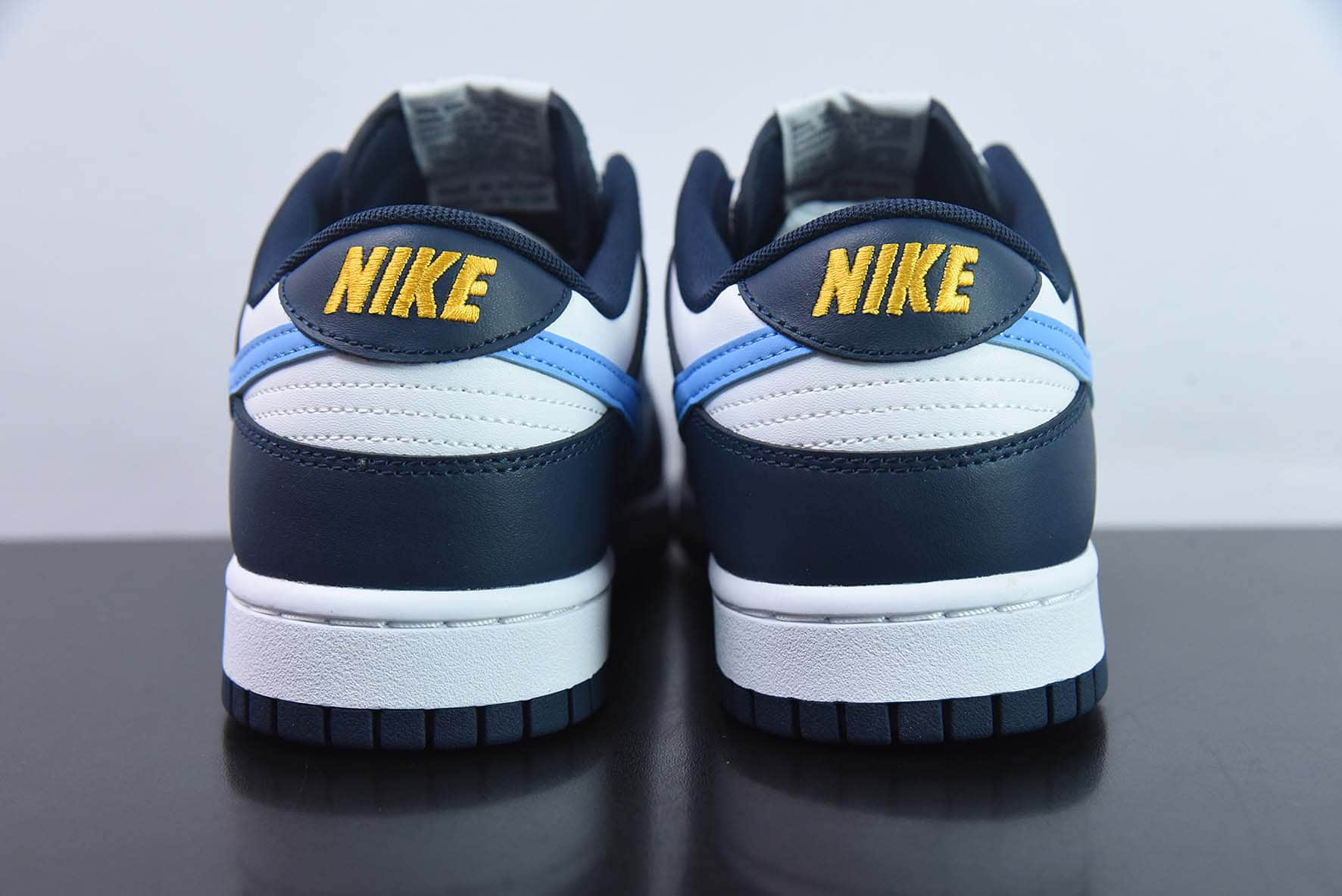 耐克Nike Dunk SB Low 黑曜石蓝白SB低帮休闲滑板鞋纯原版本 货号：FN7800-400