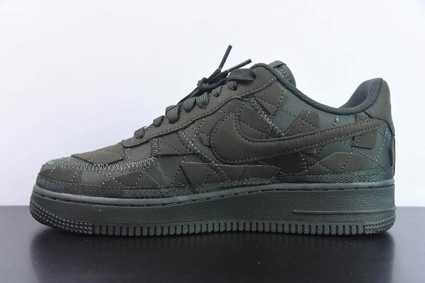 耐克Nike Billie Eilish x Nike Air Force1碧梨联名黑色空军低帮休闲板鞋纯原版本 货号：DQ4137-300