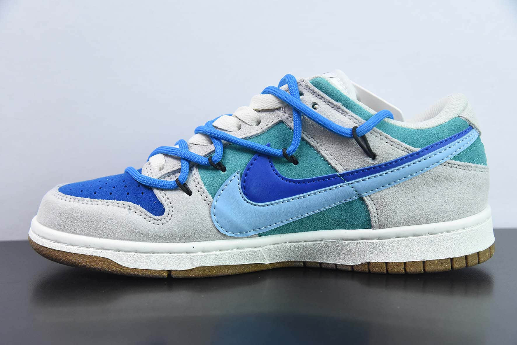 耐克Nike Dunk Low SB 灰蓝双钩绑带定制版低帮滑板鞋纯原版本 货号：DD9457-100