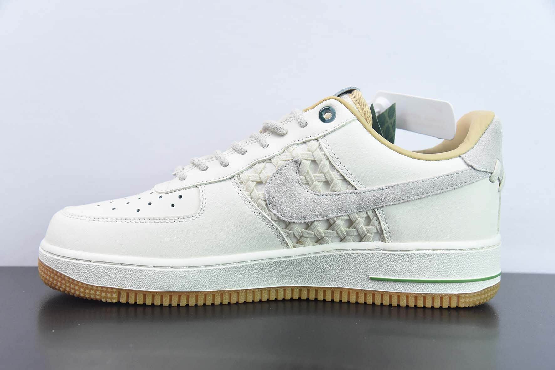 耐克Nike Air Force 1 Low竹米白小香风空军一号低帮休闲板鞋纯原版本 货号：FN0369-101