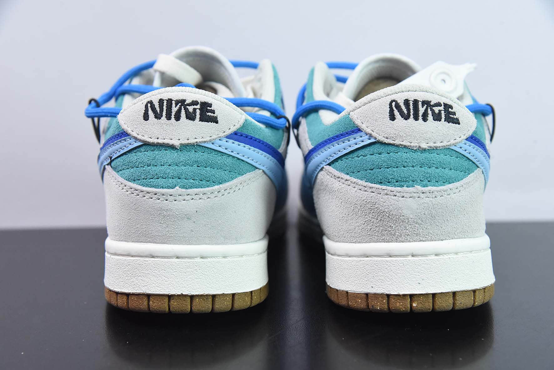耐克Nike Dunk Low SB 灰蓝双钩绑带定制版低帮滑板鞋纯原版本 货号：DD9457-100