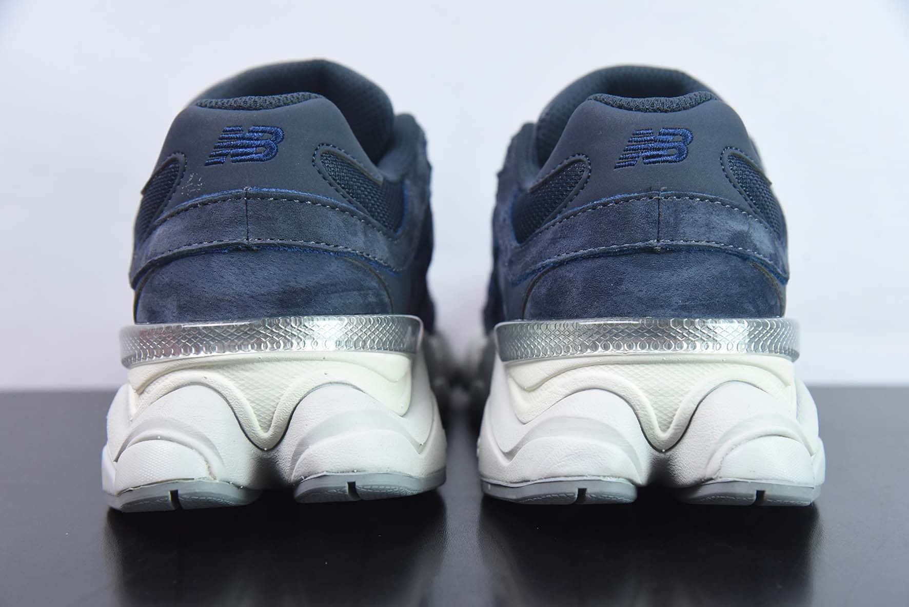 新百伦New Balance Joe Freshgoods x New Balance NB9060 联名款深蓝复古休闲运动慢跑鞋纯原版本 货号：U9060NV 