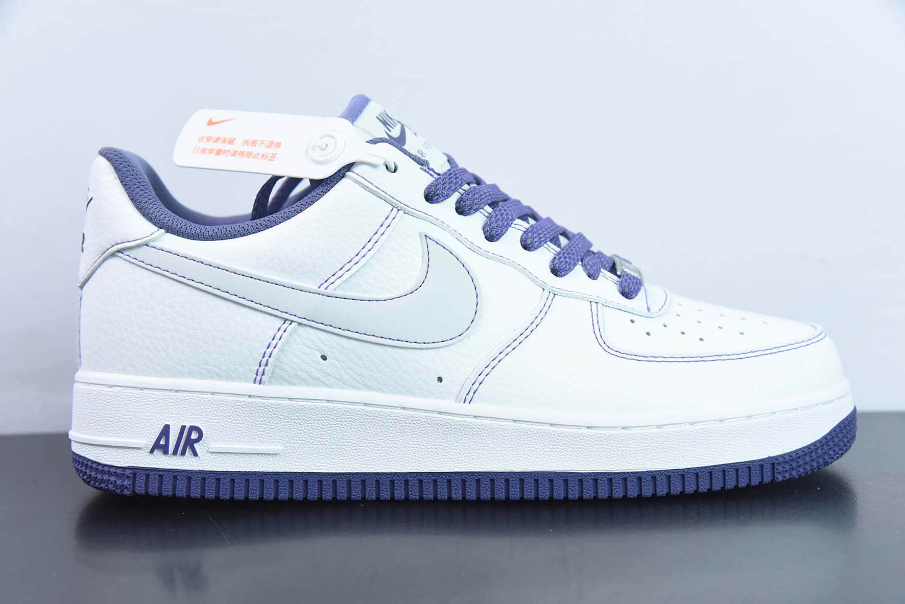 耐克Nike Air Force 1’07 LowWhitePurple Reflectiv皮革白葡萄紫3M天使反光空军一号低帮休闲板鞋纯原版本 货号：MM3603-025