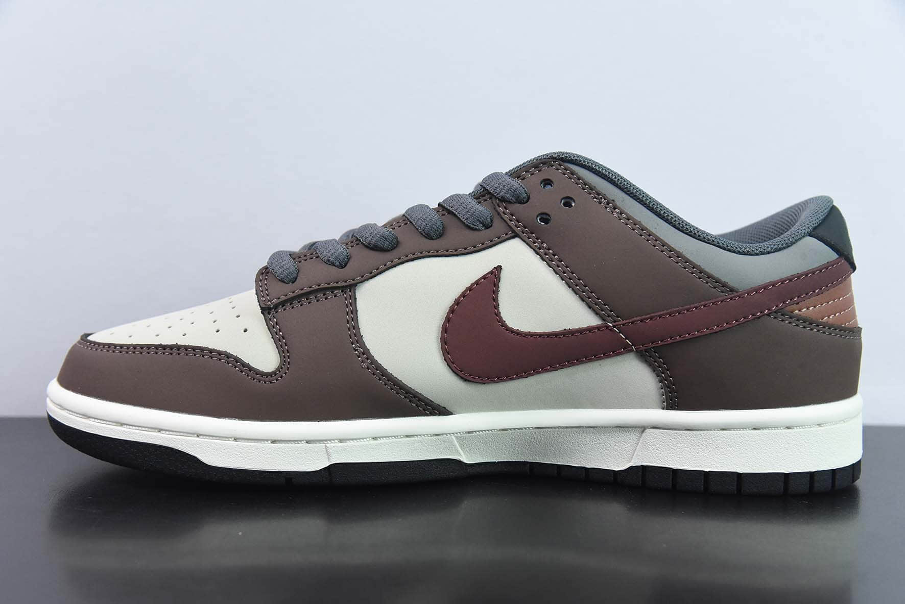 耐克Nike tomo Katsuhiro x NK SB Dunk Low Steamboy OST 大友克洋联名红棕低帮休闲运动滑板板鞋纯原版本 货号：DD0302-956