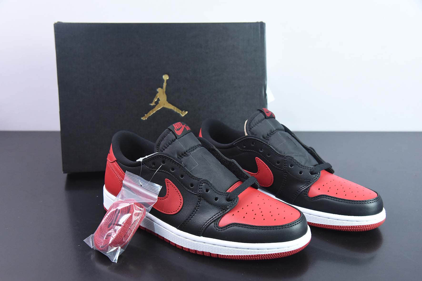 乔丹Air Jordan AJ1 Retro Low OG AJ1“黑红禁穿 ”低帮休闲板鞋纯原版本 货号：705329-001 