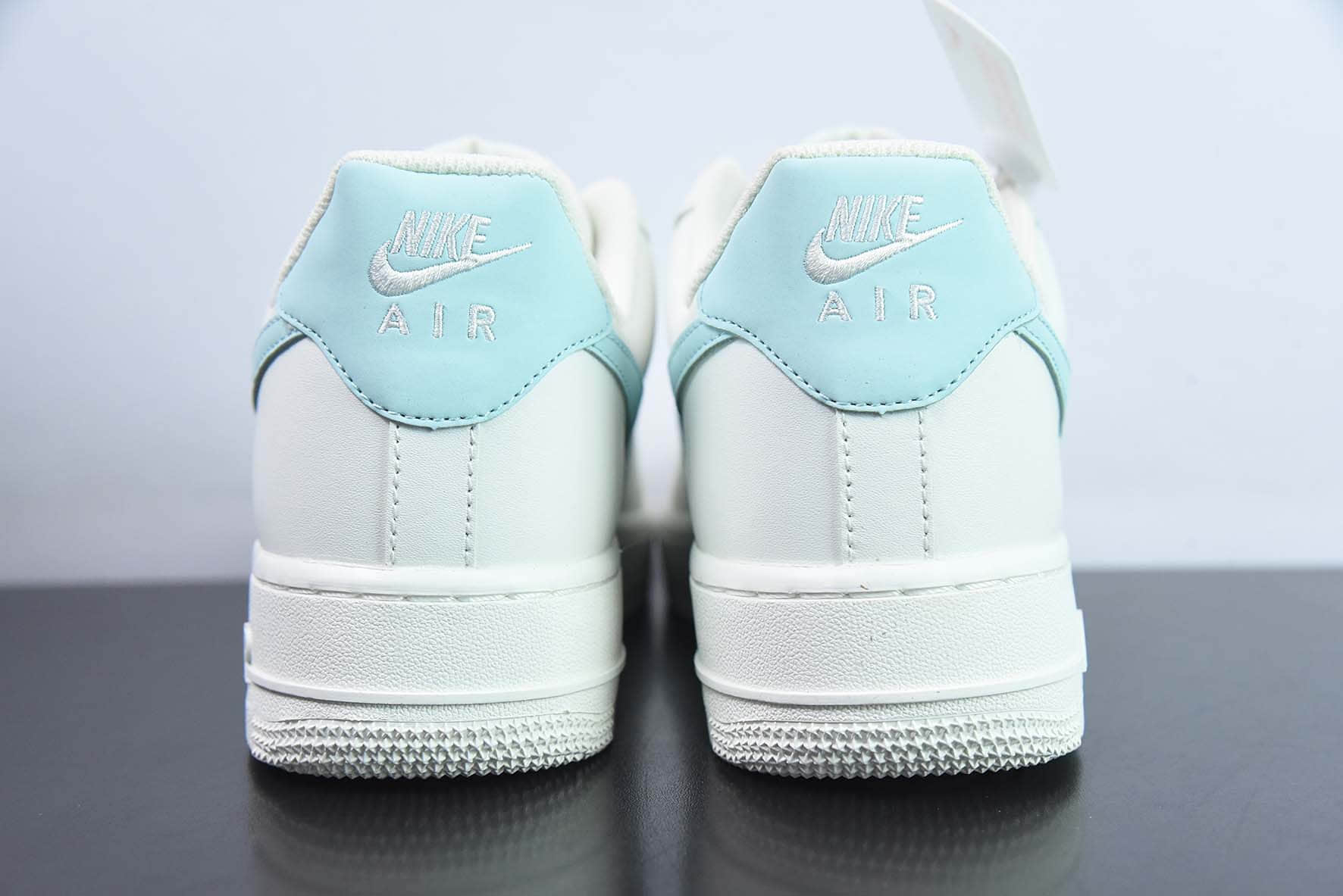 耐克Nike Air Force 1’07 LowBeige WhiteJade Green皮革米白玉绿空军一号经典低帮百搭休闲运动板鞋纯原版本 货号：CQ5059-226