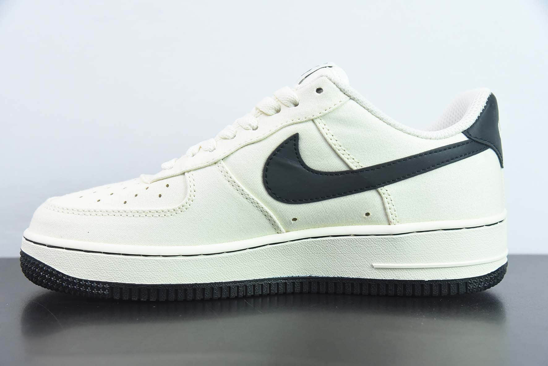 耐克Nike Air Force 1 AF1黑白小勾帆布空军一号低帮休闲板鞋纯原版本 货号：ME0112-511