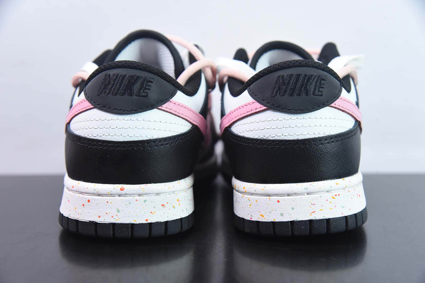 耐克Nike Dunk Low Multi Color 活力三勾黑白粉定制版解构绑带休闲板鞋纯原版本 货号：FD4623-140