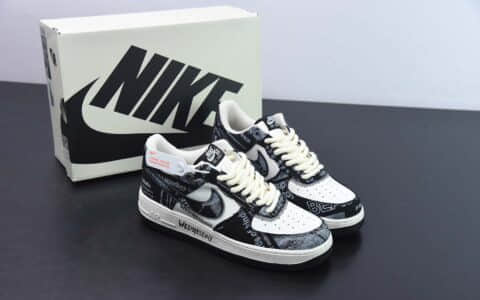 耐克Nike Air Force 1 Low '07 “涂鸦黑白星期三美剧”低帮空军一号休闲板鞋纯原版本 货号：FB0607-011