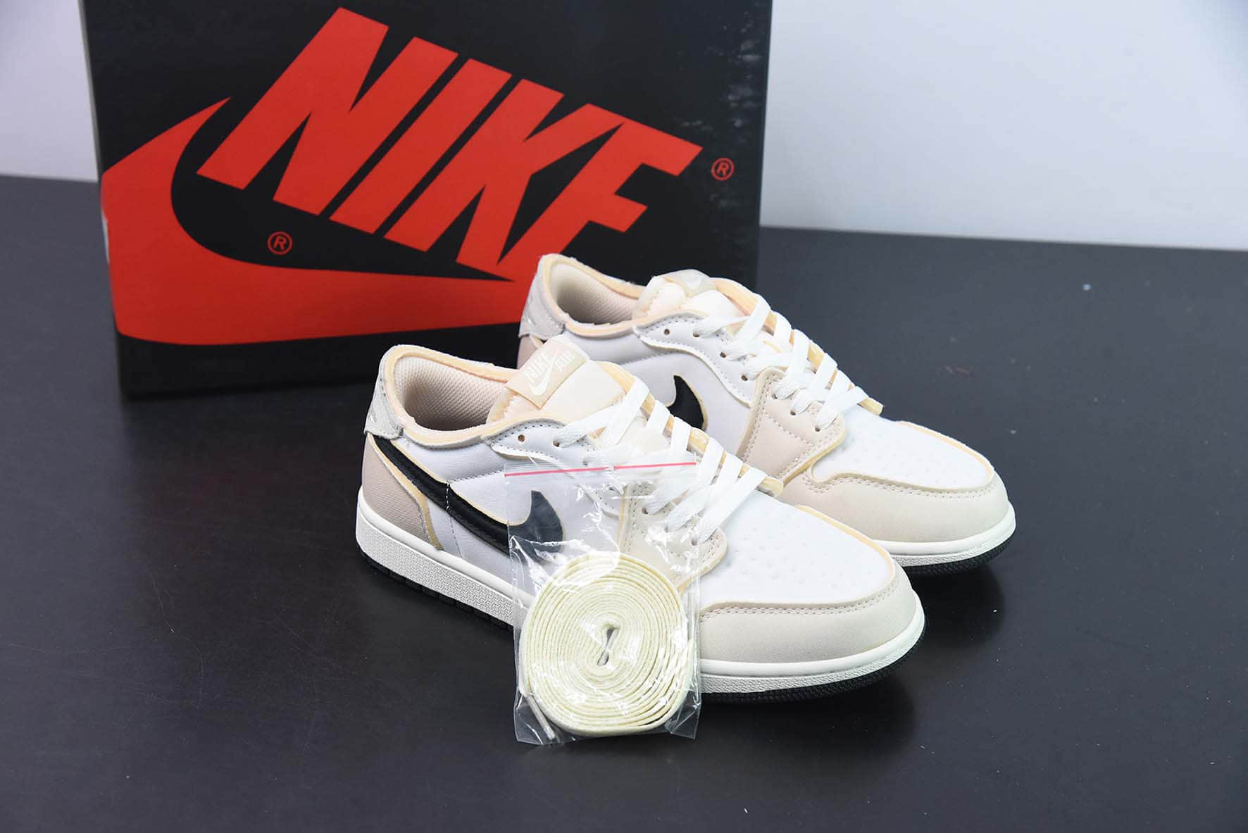 乔丹Air Jordan 1 Low OG EX”Coconut Milk“AJ1解构椰奶白拼接低帮经典复古文化休闲运动篮球鞋纯原版本 货号：DV0982-100