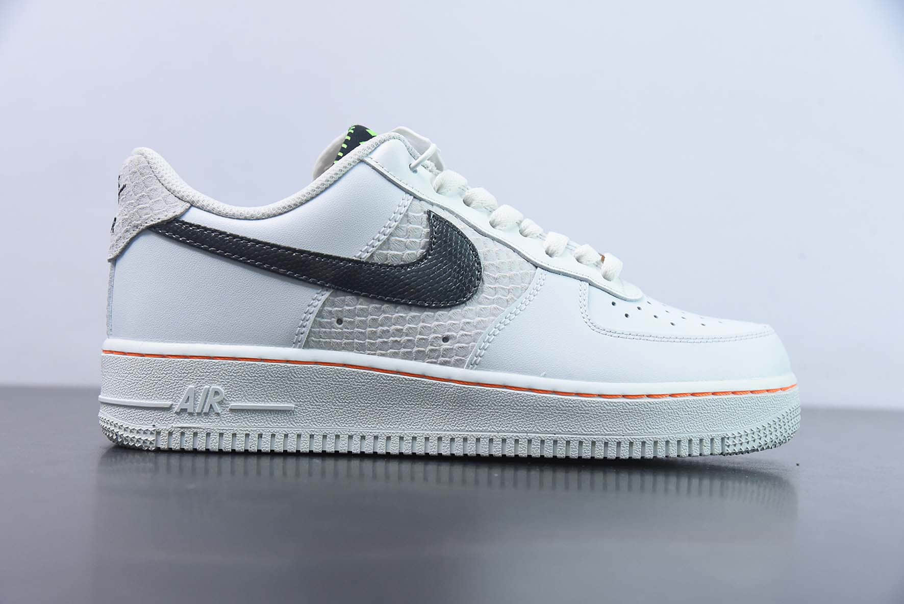 耐克Nike Air Force 1’07 LowSail Snakeskin皮革米白蛇纹深灰空军一号低帮休闲板鞋纯原版本 货号：FN8892-191 