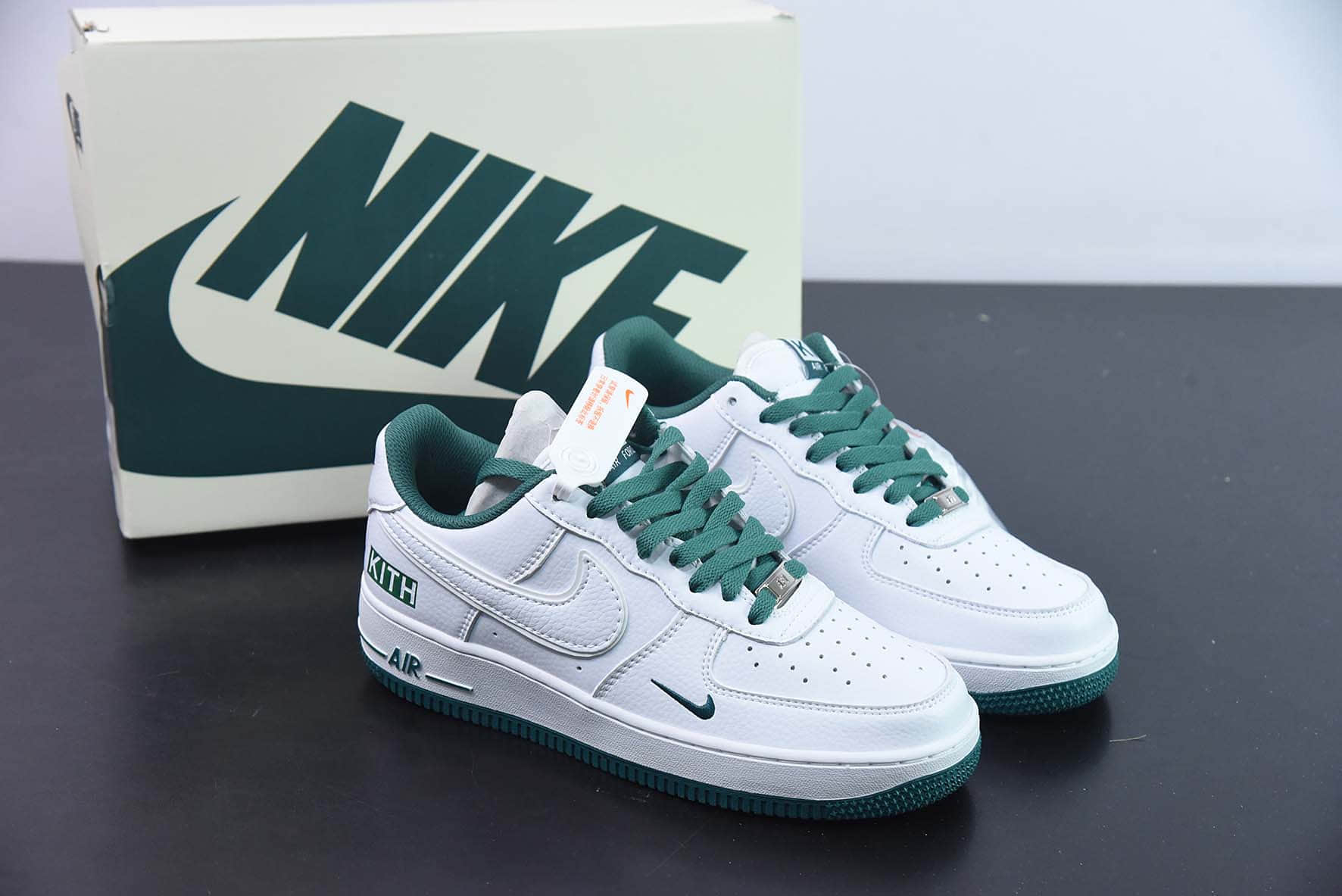 耐克Nike Air Force 1 Low Kith联名白绿空军一号低帮运动休闲板鞋纯原版本 货号：KT1659-003