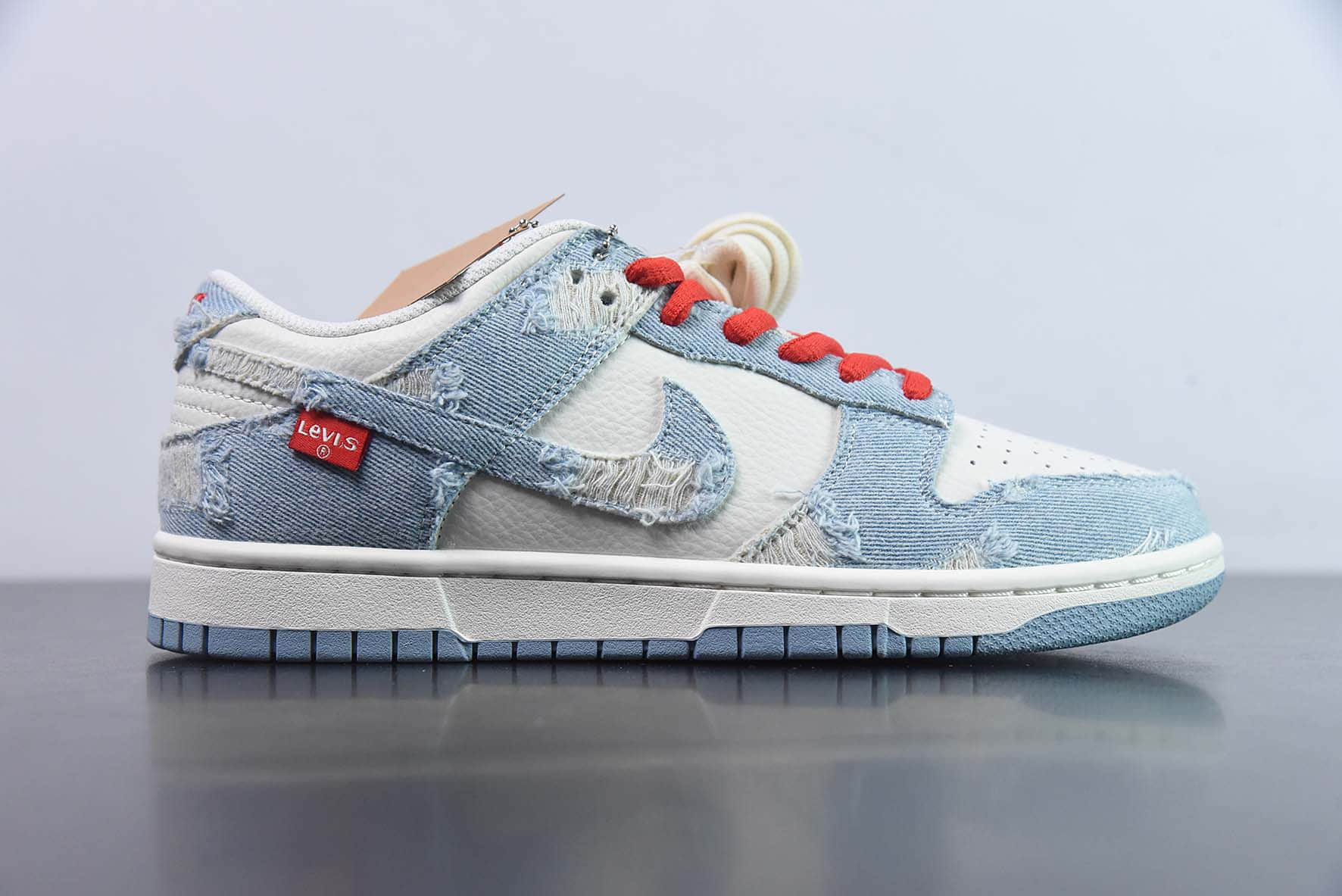 耐克Nike Levi's x NK Dunk Low 李维斯联名破布牛仔蓝SB低帮休闲板鞋纯原版本 货号：LE0021-005