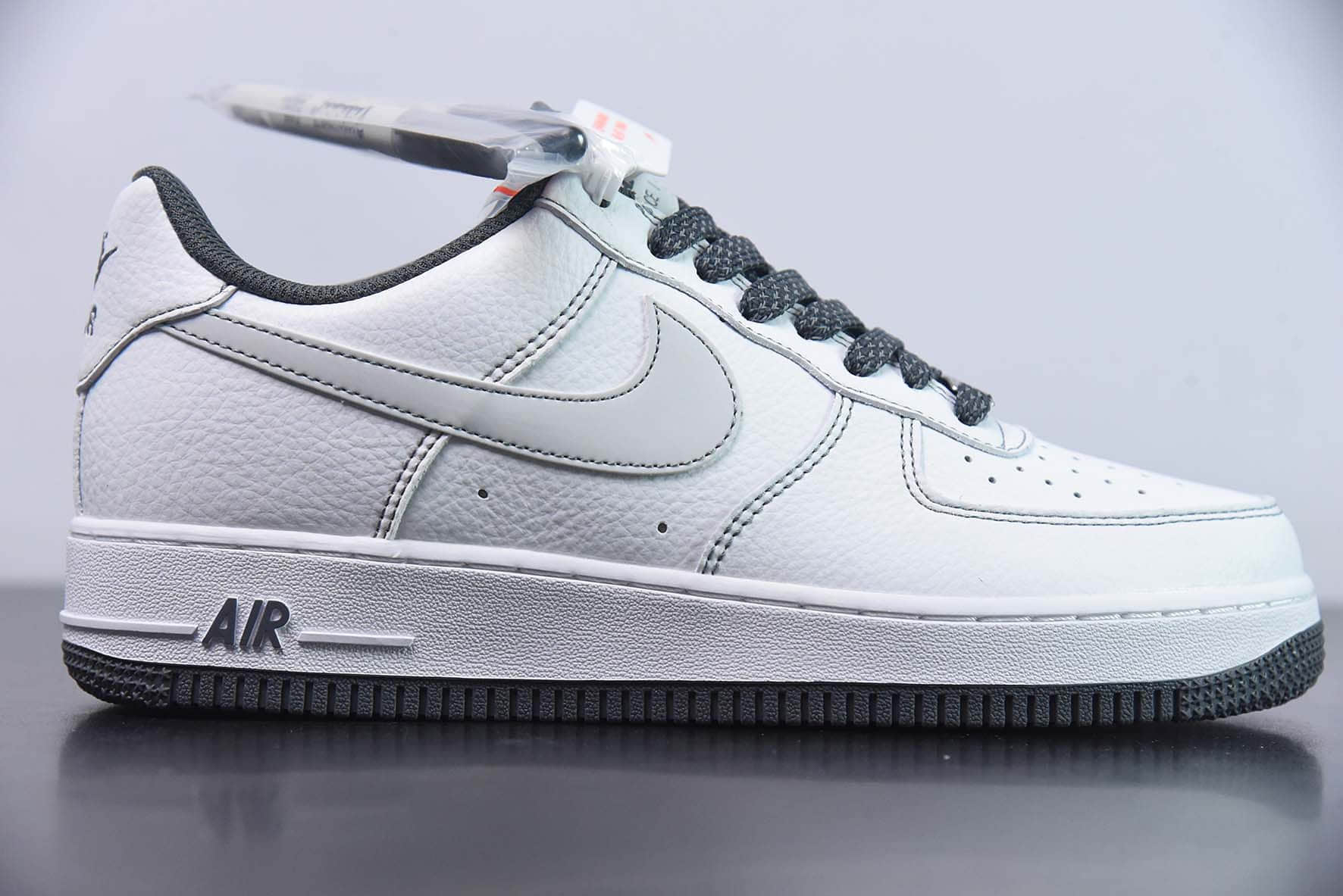 耐克Nike Air Force 1 Low 白灰满天星空军一号低帮休闲运动板鞋纯原版本 货号：MM3603-023