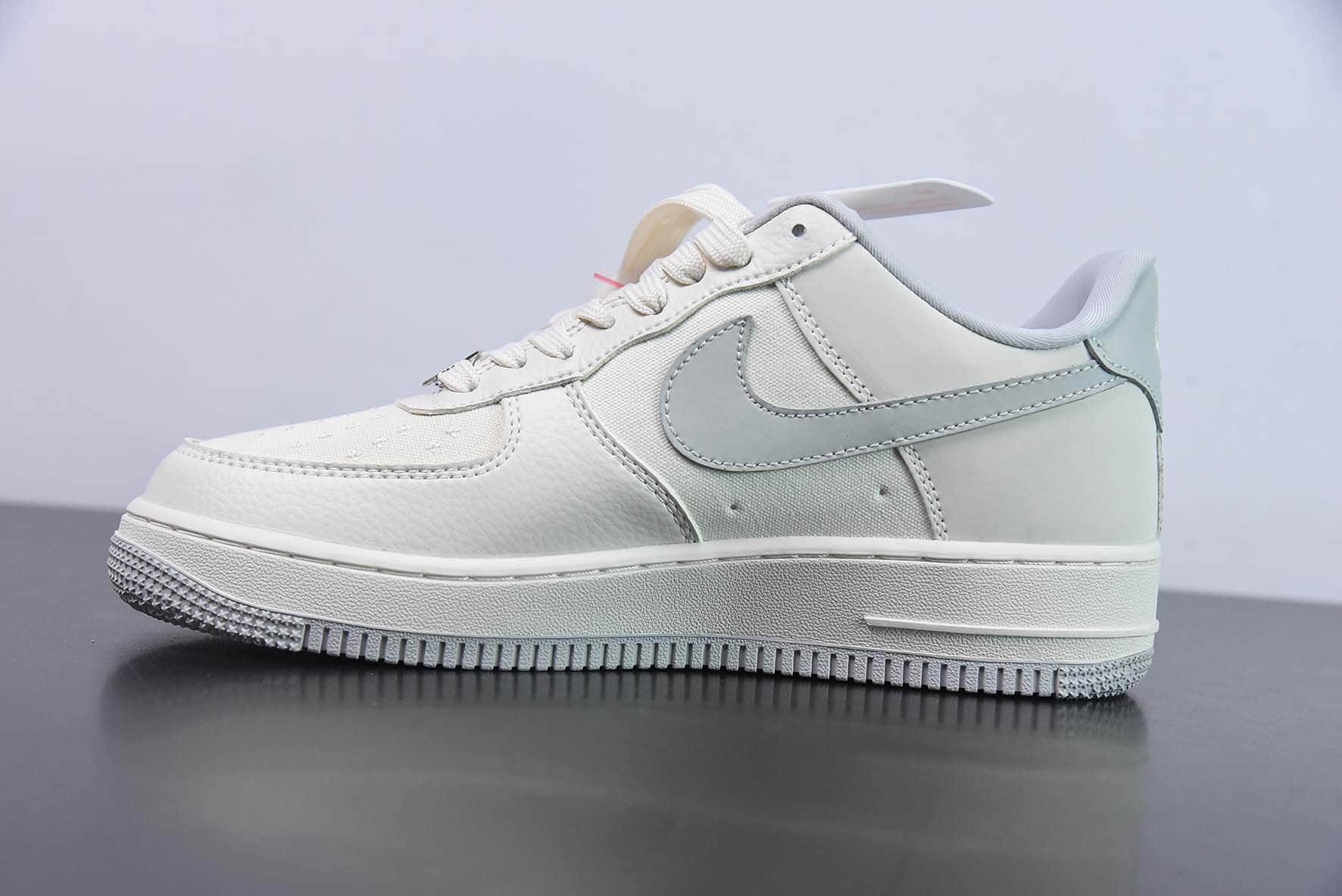 耐克NIke Air Force 1 '07 Low “BAPE联名米灰帆布”空军一号低帮休闲板鞋纯原版本 货号：BS9055-748