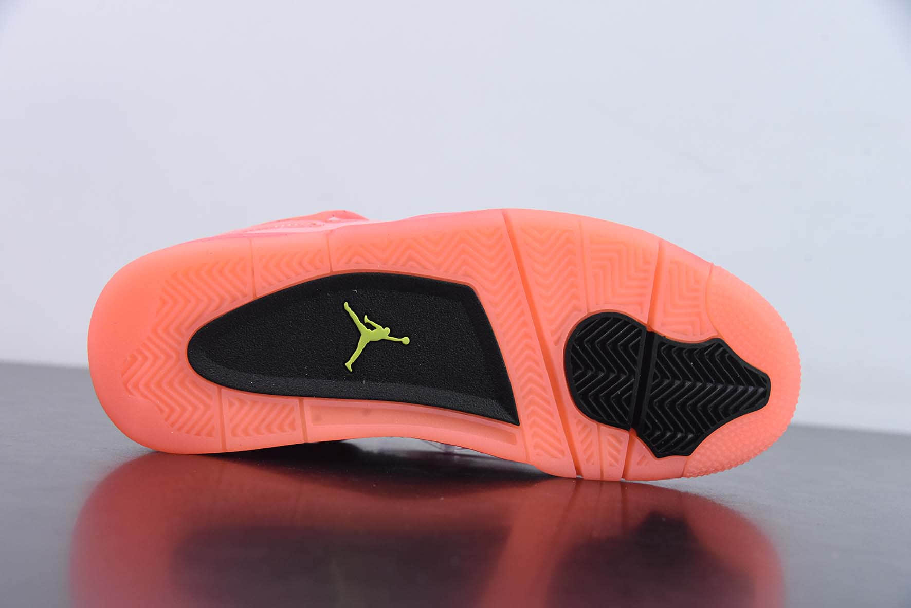 乔丹Air Jordan 4 NRG“Hot Punch” AJ4骚粉漆皮男子复古文化篮球鞋纯原版本 货号：AQ9128-600