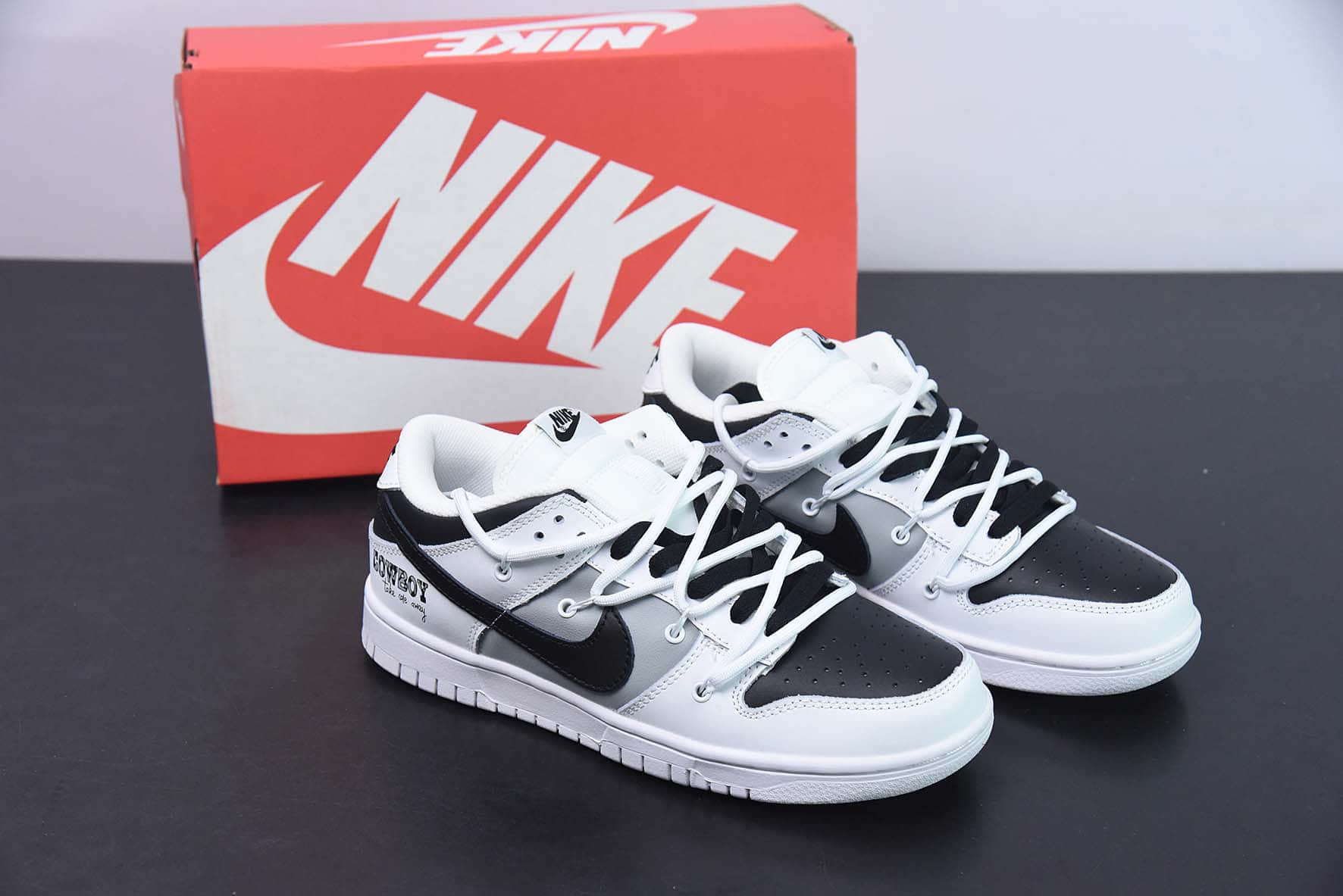 耐克Nike Dunk Low SB解构绑带黑白灰低帮休闲滑板鞋纯原版本 货号：DJ6188-101