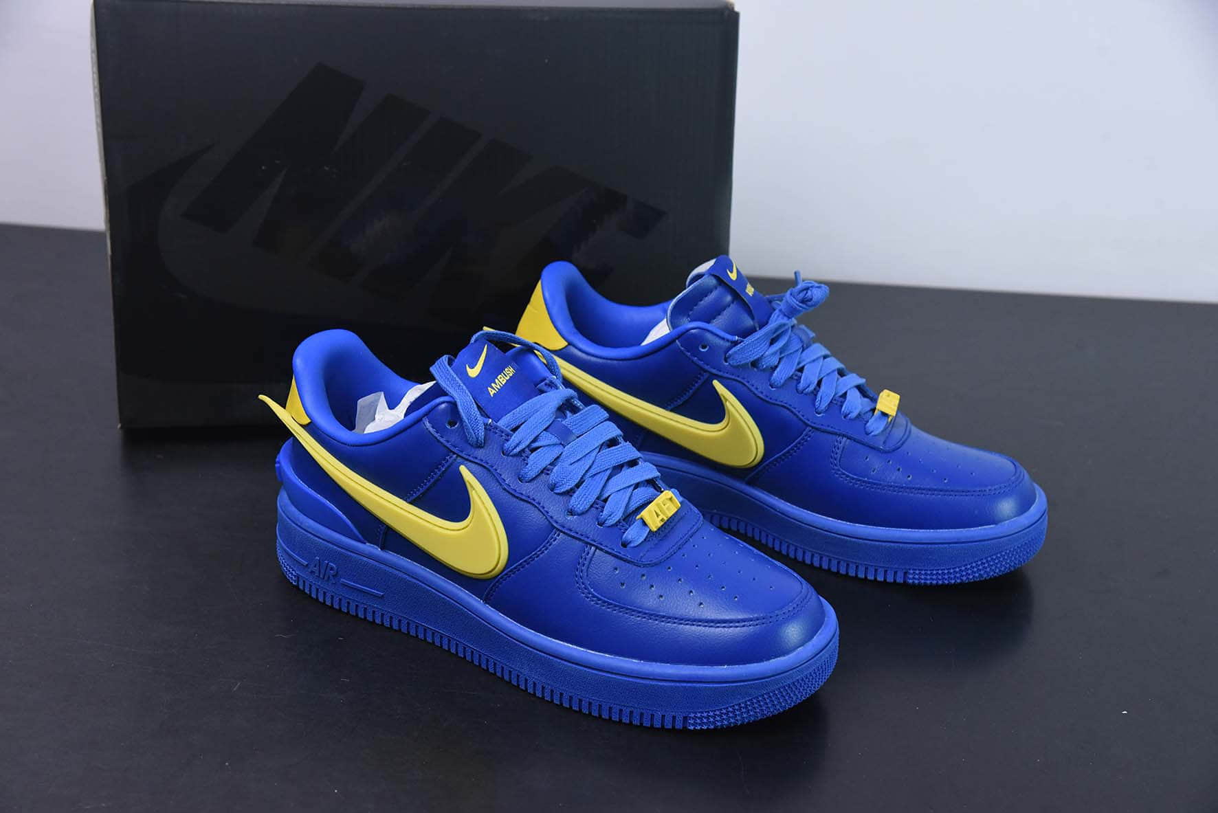 耐克Nike AMBUSH x NK Air Force 1 Low联名大钩黄蓝空军一号低帮运动板鞋纯原版本 货号：DV3464-400 