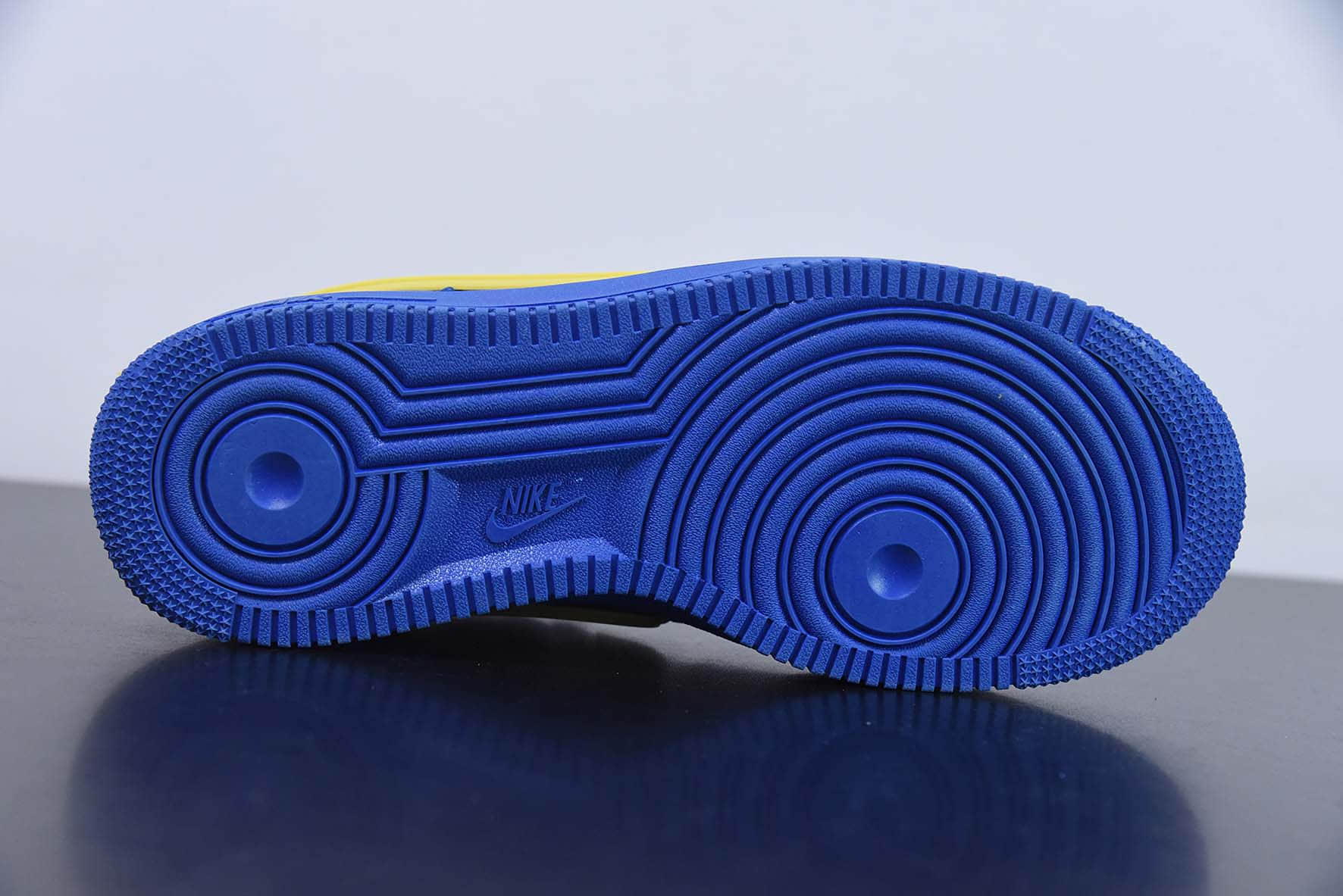 耐克Nike AMBUSH x NK Air Force 1 Low联名大钩黄蓝空军一号低帮运动板鞋纯原版本 货号：DV3464-400 