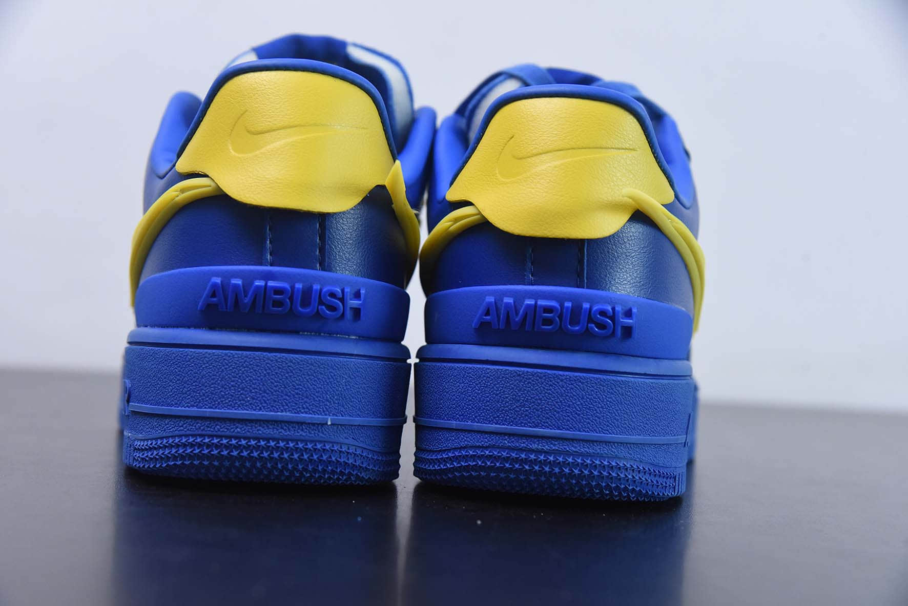 耐克Nike AMBUSH x NK Air Force 1 Low联名大钩黄蓝空军一号低帮运动板鞋纯原版本 货号：DV3464-400 