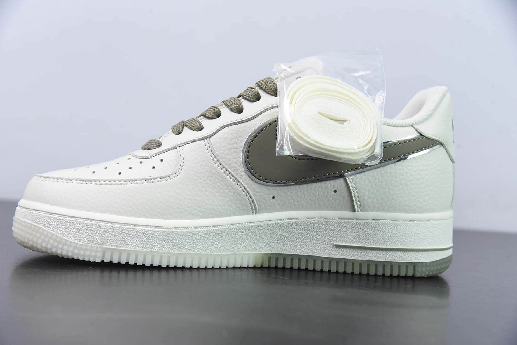 耐克Nike Air Force 1 Low 米绿满天星空军一号低帮休闲板鞋纯原版本 货号：JJ0253-006 