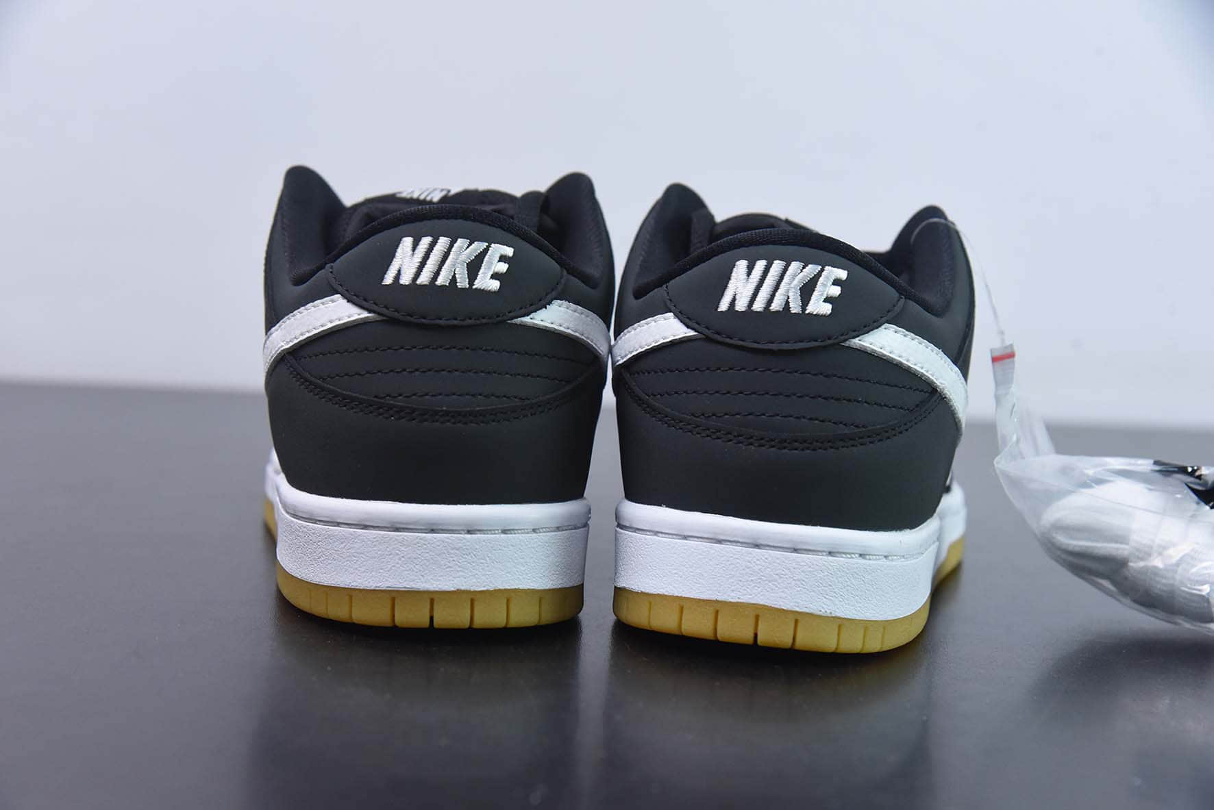 耐克Nike SB Dunk Low Pro ISO生胶黑白扣篮系列复古低帮休闲运动滑板鞋纯原版本 货号：CD2563-001 