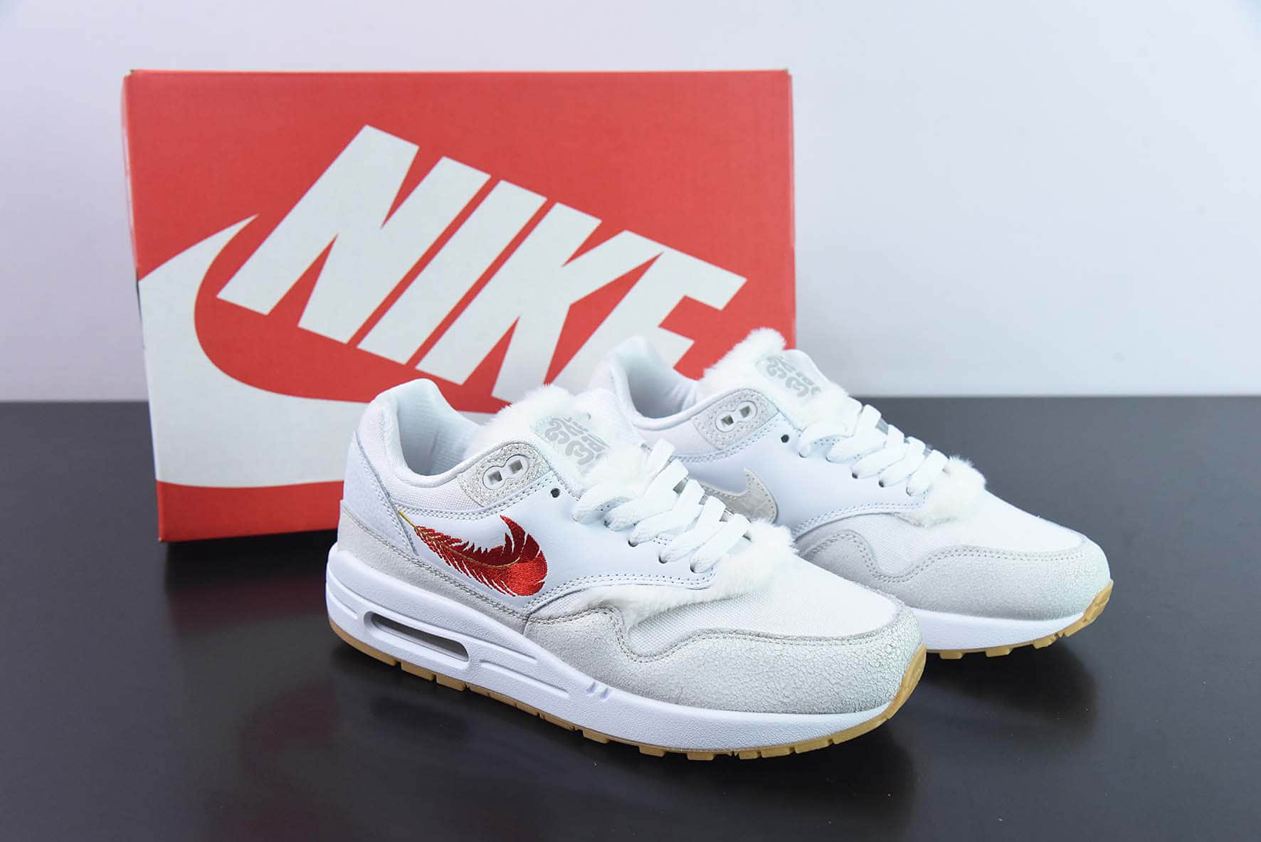 耐克Nike Air Max 1 “The Bay” MAX1羽毛勾子半掌气垫复古跑步鞋纯原版本 货号：FJ4451-100 