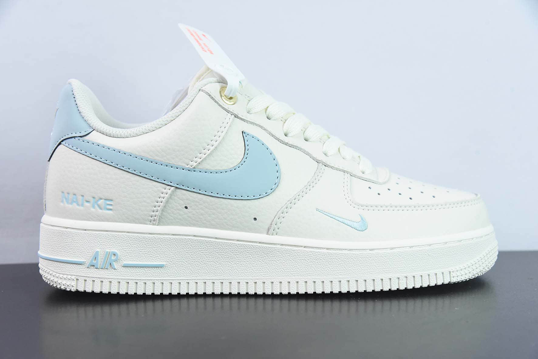 耐克Nike Air Force 1 Low “NAI-KE”米蓝签名涂鸦空军一号低帮运动休闲板鞋纯原版本 货号：NK0621-933