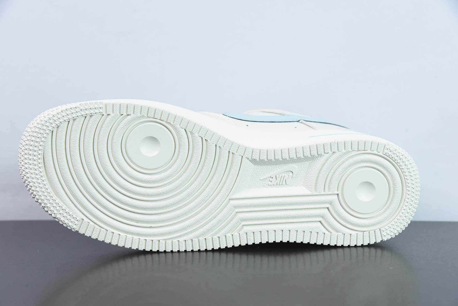 耐克Nike Air Force 1 Low “NAI-KE”米蓝签名涂鸦空军一号低帮运动休闲板鞋纯原版本 货号：NK0621-933