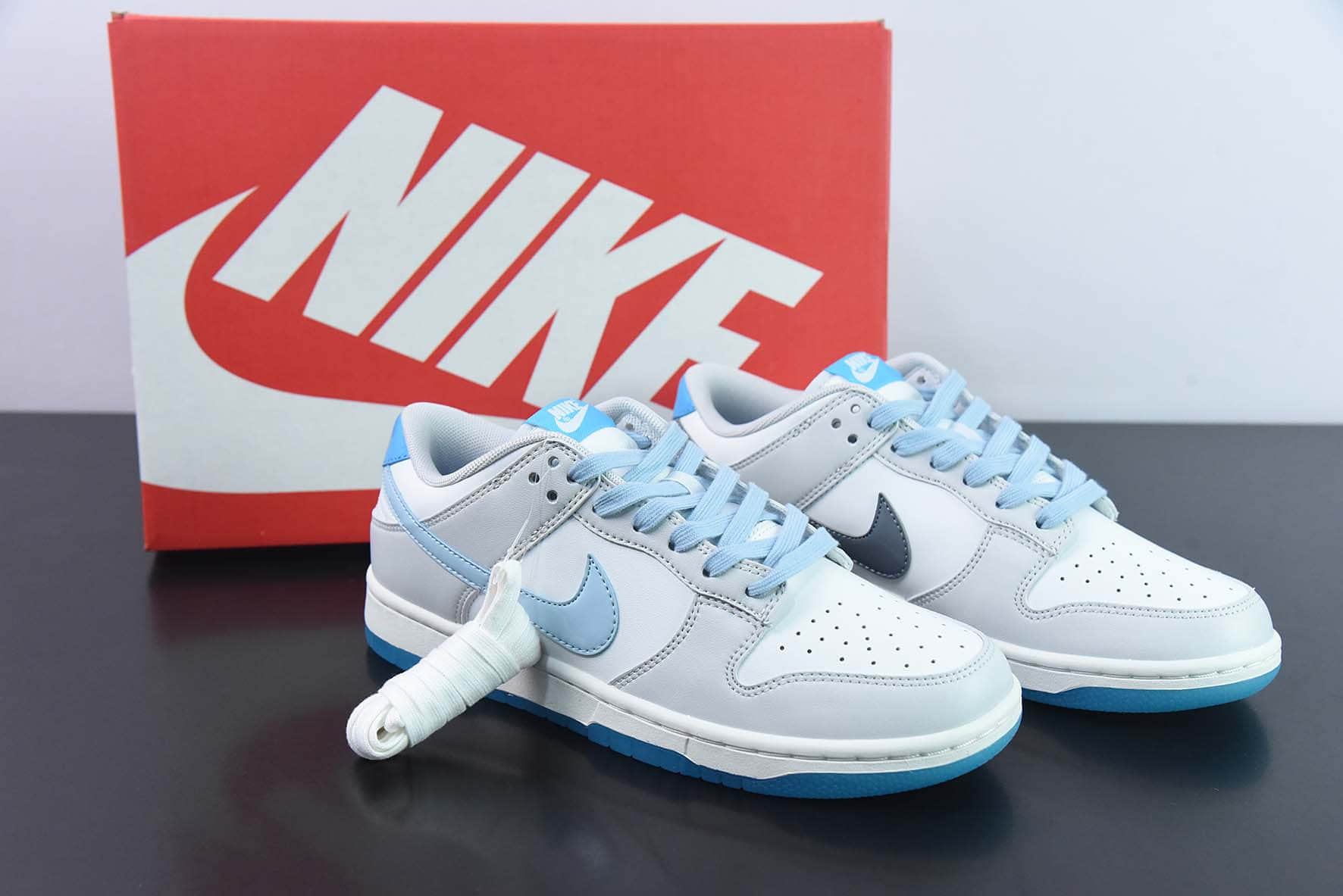 耐克Nike SB Dunk Low520浅灰白天蓝520情人节扣篮系列低帮休闲运动滑板板鞋纯原版本 货号：FN3433-141