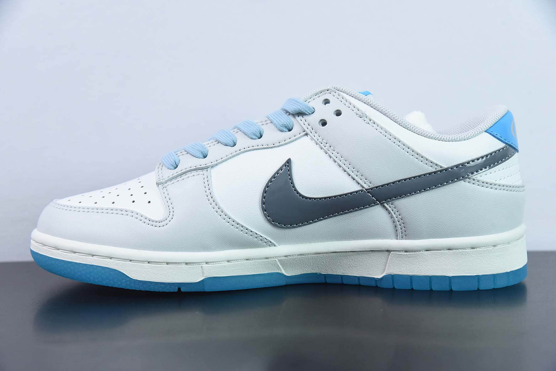 耐克Nike SB Dunk Low520浅灰白天蓝520情人节扣篮系列低帮休闲运动滑板板鞋纯原版本 货号：FN3433-141